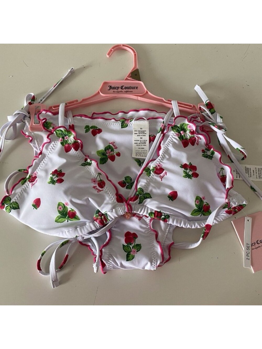 Juicy Couture Lettuce Trim Contrast Triangle Bikini Sz M Strawberry Ruffle NEW
